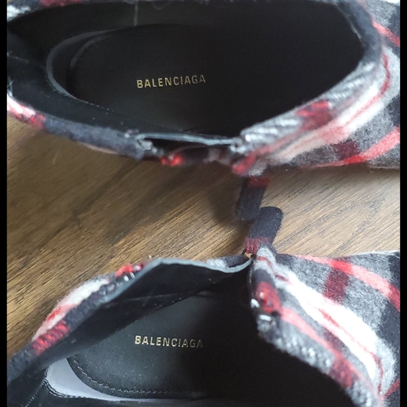 Balenciaga Logo Plaid Ankle Boots like new - Picture 5 of 6